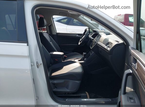 3VV6B7AX2RM224360 2024 VOLKSWAGEN TIGUAN White Սալոնի դիմացի տեսք
