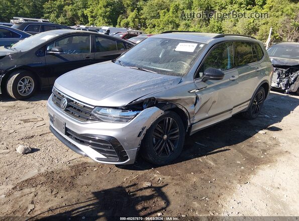 3VV8B7AX0NM011832 2022 VOLKSWAGEN TIGUAN Серебряный Передняя левая четверть