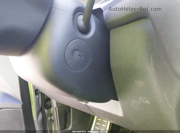 3VV8B7AX0NM011832 2022 VOLKSWAGEN TIGUAN Серебряный Вид панели приборов