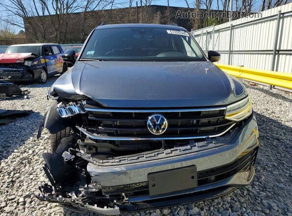 3VV8B7AX0RM153958 2024 VOLKSWAGEN TIGUAN Серый Вид спереди