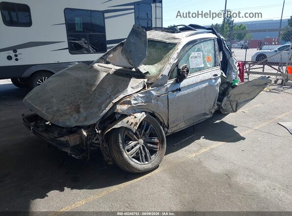 3VV8B7AX1NM165725 2022 VOLKSWAGEN TIGUAN Silver Front left