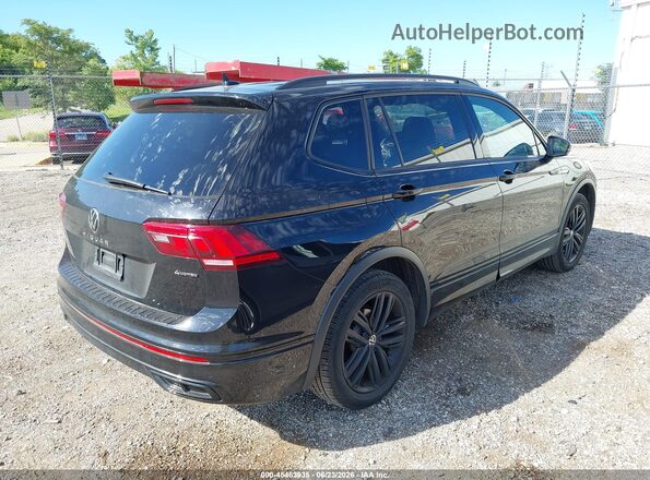 3VV8B7AX1NM169256 2022 VOLKSWAGEN TIGUAN Black Задня права чверть