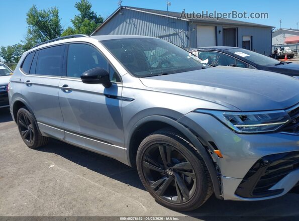 3VV8B7AX1PM001376 2023 VOLKSWAGEN TIGUAN Silver Widok wnętrza z tyłu
