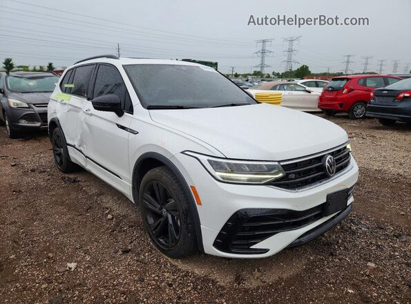 3VV8B7AX1PM067698 2023 VOLKSWAGEN TIGUAN White Передня права чверть