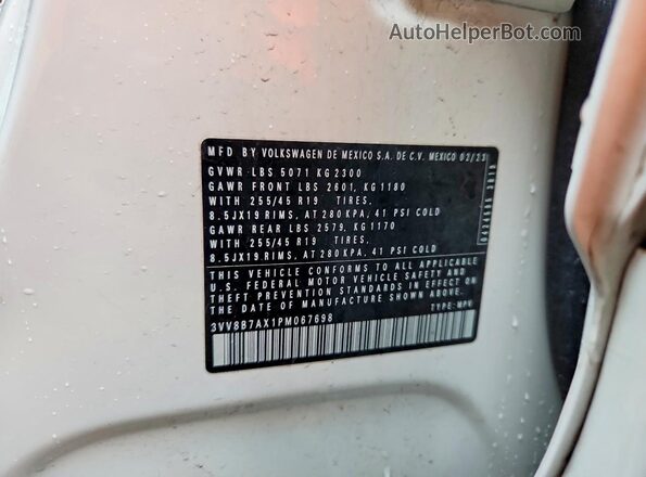 3VV8B7AX1PM067698 2023 VOLKSWAGEN TIGUAN White Вид підкапотного простору