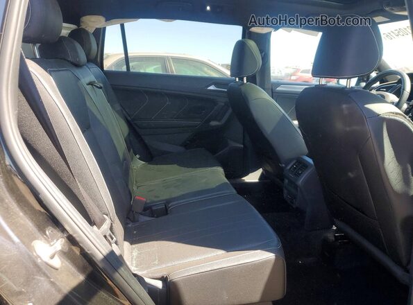 3VV8B7AX1PM102045 2023 VOLKSWAGEN TIGUAN Black Widok tylnych siedzeń