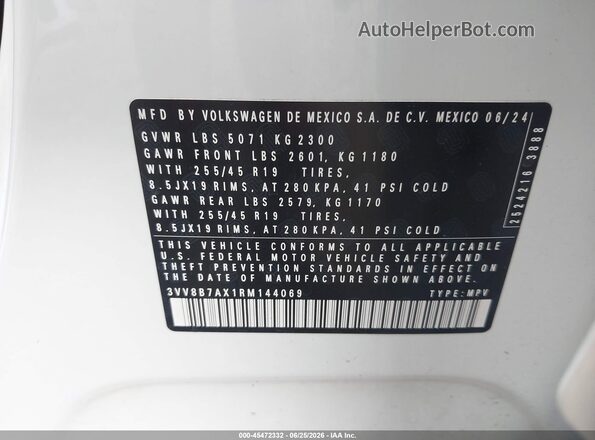 3VV8B7AX1RM144069 2024 VOLKSWAGEN TIGUAN Белый Вид подкапотного пространства