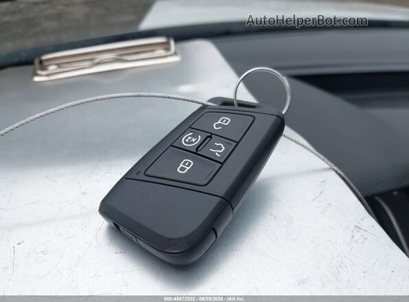 3VV8B7AX1RM144069 2024 VOLKSWAGEN TIGUAN Белый Вид панели приборов