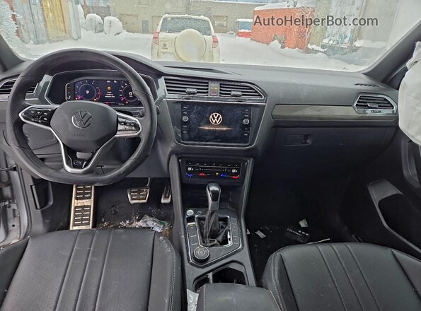 3VV8B7AX3PM142479 2023 VOLKSWAGEN TIGUAN Gray 