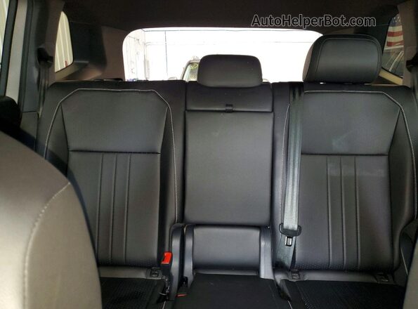 3VV8B7AX3RM086725 2024 VOLKSWAGEN TIGUAN Серый Вид задних сидений