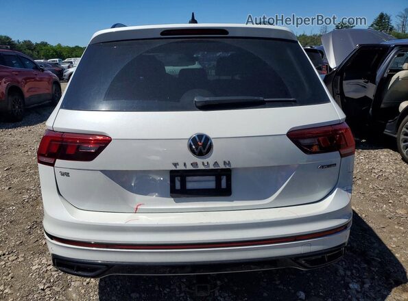 3VV8B7AX4NM117541 2022 VOLKSWAGEN TIGUAN White Rear view