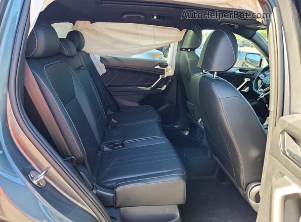 3VV8B7AX4RM222537 2024 VOLKSWAGEN TIGUAN Gray 