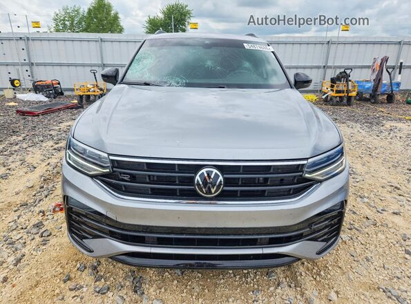 3VV8B7AX6NM095705 2022 VOLKSWAGEN TIGUAN Silver Դիմացի տեսք
