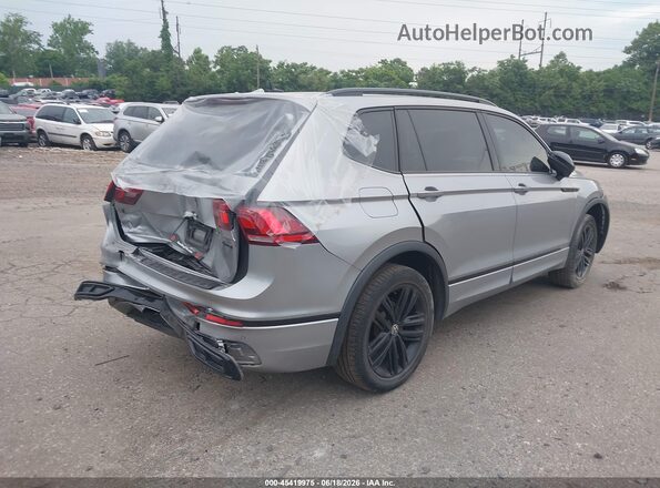 3VV8B7AX7NM166989 2022 VOLKSWAGEN TIGUAN Silver Trasero derecho
