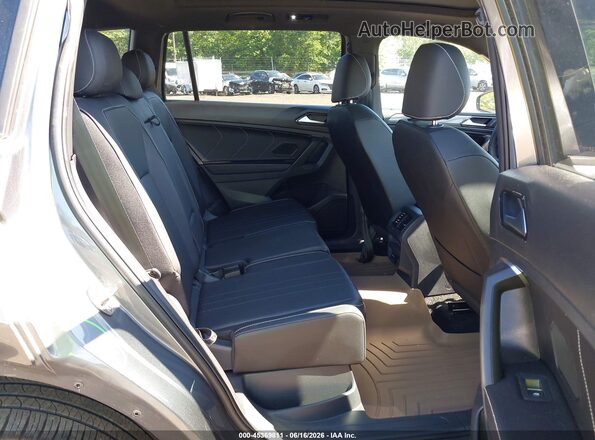 3VV8B7AX7PM127063 2023 VOLKSWAGEN TIGUAN Gray VIN კოდის სტიკერის ხედი