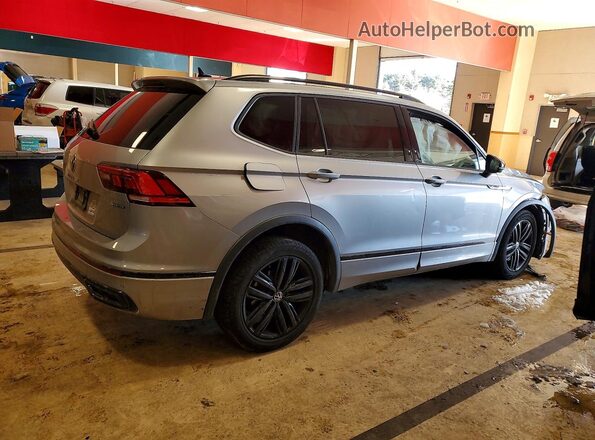 3VV8B7AX8NM062821 2022 VOLKSWAGEN TIGUAN Silver Tył prawy