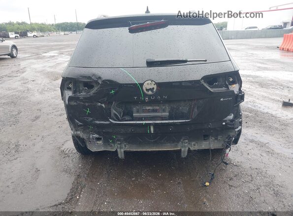 3VV8B7AX8RM033017 2024 VOLKSWAGEN TIGUAN Black Դիմացի տեսք