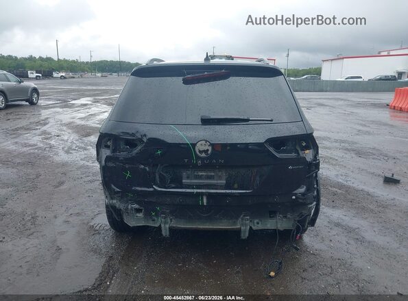 3VV8B7AX8RM033017 2024 VOLKSWAGEN TIGUAN Black 