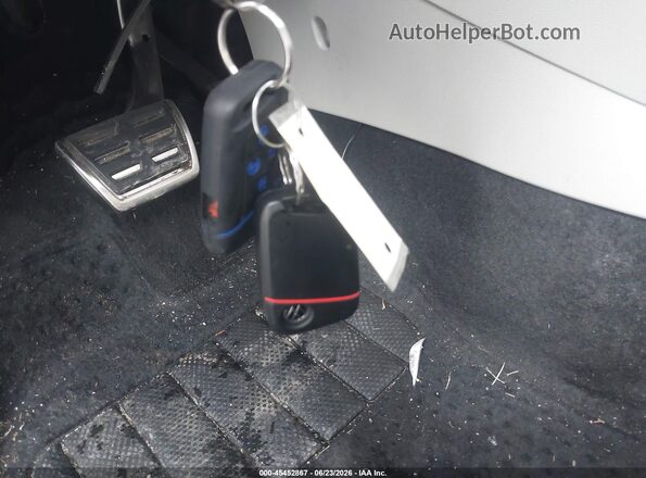 3VV8B7AX8RM033017 2024 VOLKSWAGEN TIGUAN Black Առջևի վահանակի տեսք