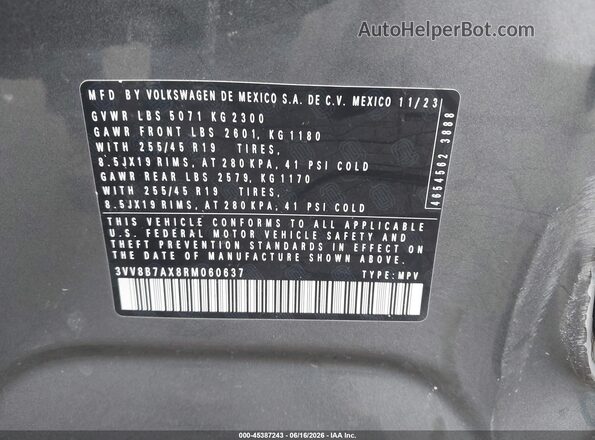 3VV8B7AX8RM060637 2024 VOLKSWAGEN TIGUAN Gray Вид підкапотного простору