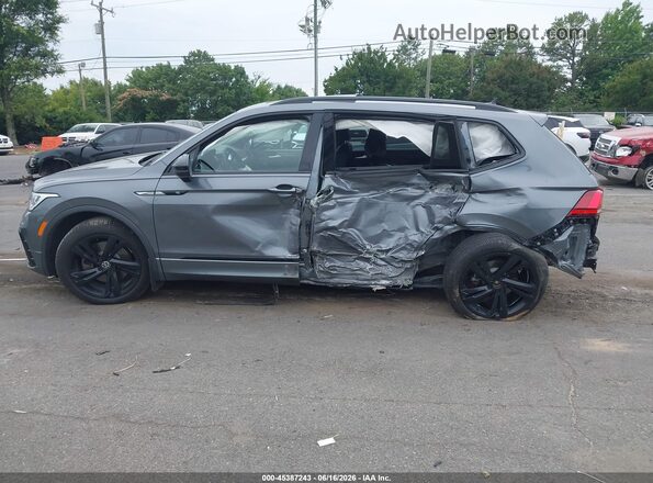 3VV8B7AX8RM060637 2024 VOLKSWAGEN TIGUAN Gray Вид задньої частини салону