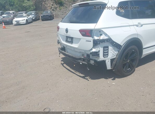 3VV8B7AX8RM097204 2024 VOLKSWAGEN TIGUAN White წინა ხედი