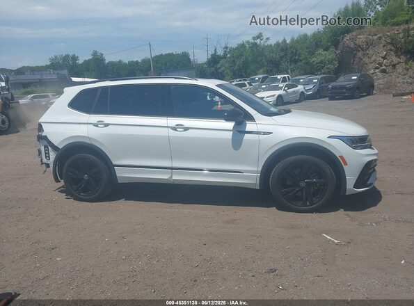 3VV8B7AX8RM097204 2024 VOLKSWAGEN TIGUAN White უკანა სალონის ხედი