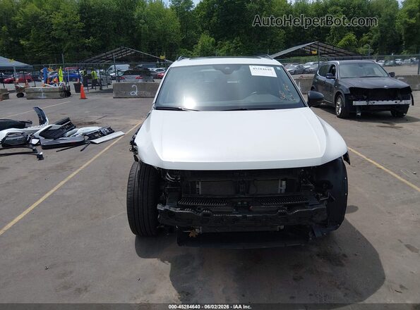 3VV8B7AX8RM193558 2024 VOLKSWAGEN TIGUAN White Դիմացի տեսք