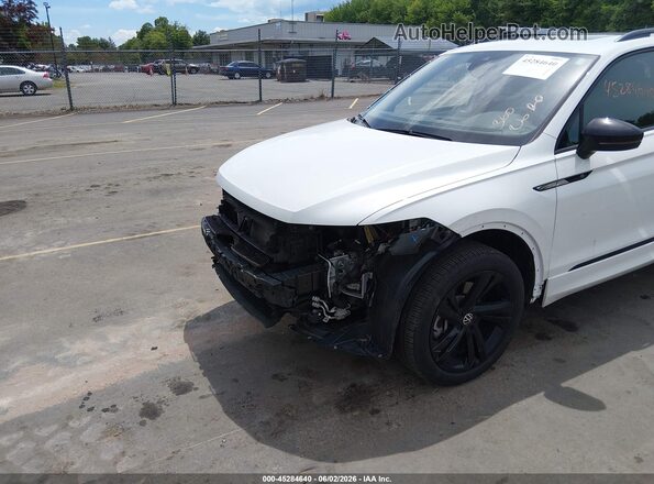 3VV8B7AX8RM193558 2024 VOLKSWAGEN TIGUAN White 