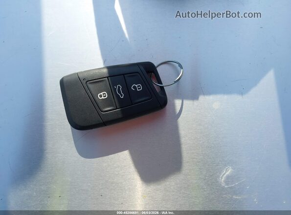 3VV8C7B27SM086247 2025 VOLKSWAGEN TAOS Black წინა პანელის ხედი