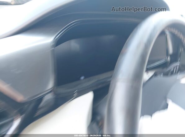 3VV8C7B29SM006396 2025 VOLKSWAGEN TAOS Silver სალონის 360-გრადუსიანი ხედი