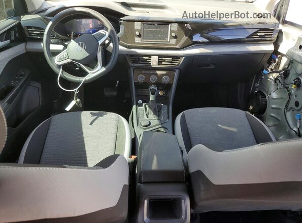 3VV8X7B22RM121467 2024 VOLKSWAGEN TAOS Silver 