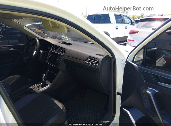 3VVAB7AX0RM225159 2024 VOLKSWAGEN TIGUAN White Front interior view