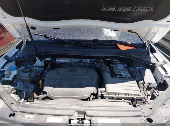 3VVAB7AX0RM225159 2024 VOLKSWAGEN TIGUAN White Rear view