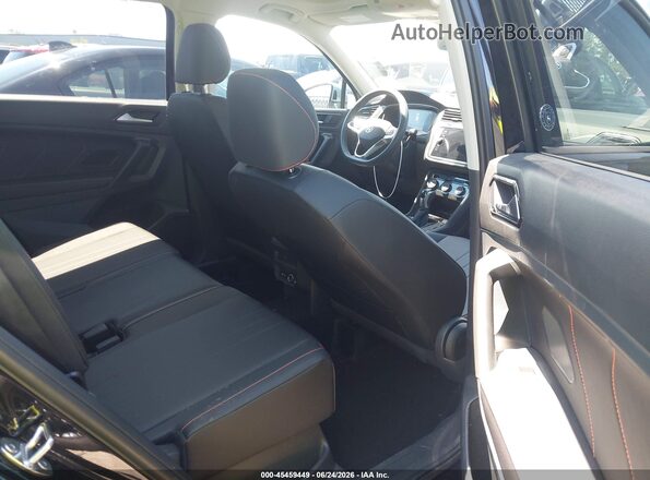 3VVAB7AX8RM229136 2024 VOLKSWAGEN TIGUAN Black VIN կոդի պիտակի տեսք