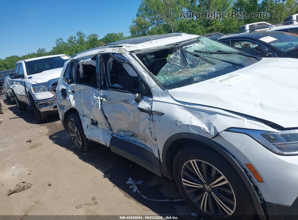3VVAB7AXXRM218610 2024 VOLKSWAGEN TIGUAN White Widok wnętrza z tyłu