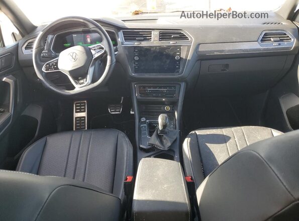 3VVCB7AX1PM017622 2023 VOLKSWAGEN TIGUAN White წინა პანელის ხედი