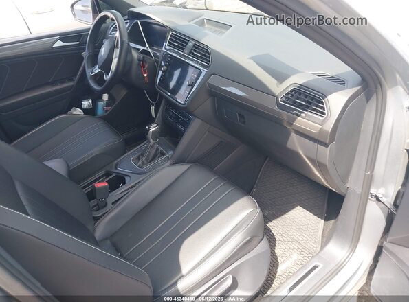 3VVCB7AX2PM140510 2023 VOLKSWAGEN TIGUAN Gray წინა სალონის ხედი