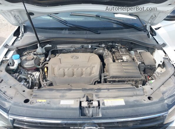 3VVCB7AX3NM059173 2022 VOLKSWAGEN TIGUAN White Rear view