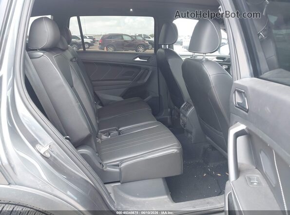 3VVCB7AX4NM063510 2022 VOLKSWAGEN TIGUAN Gray VIN կոդի պիտակի տեսք