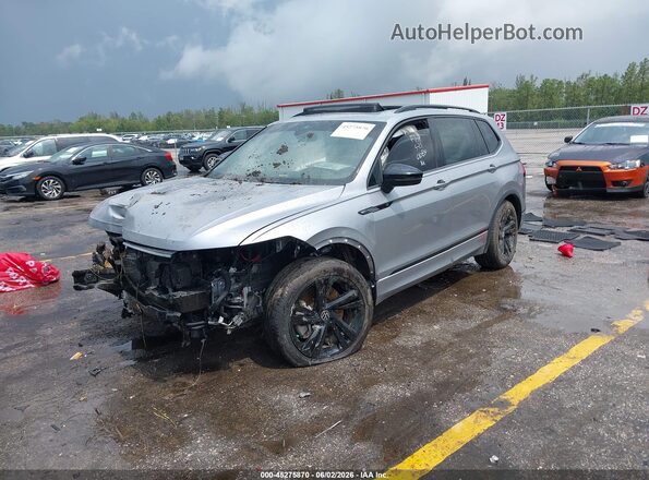 3VVCB7AX6PM010830 2023 VOLKSWAGEN TIGUAN Silver Vista tres cuartos delantera izquierda