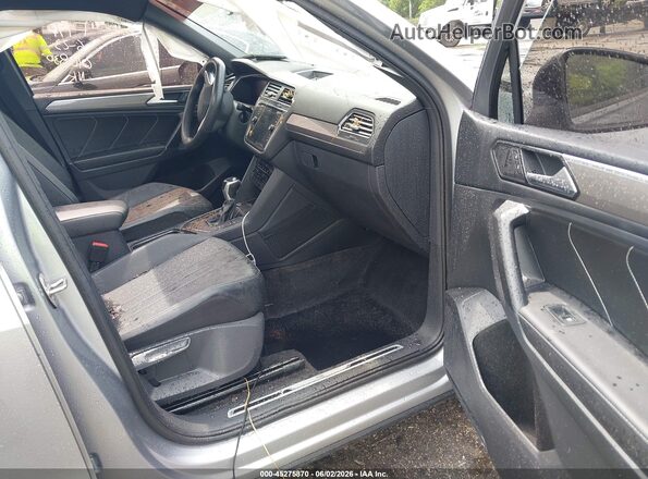 3VVCB7AX6PM010830 2023 VOLKSWAGEN TIGUAN Silver Vista interior delantera