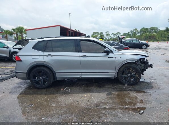 3VVCB7AX6PM010830 2023 VOLKSWAGEN TIGUAN Silver Vista interior trasera