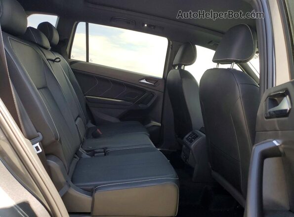 3VVCB7AX6PM028695 2023 VOLKSWAGEN TIGUAN Gray 