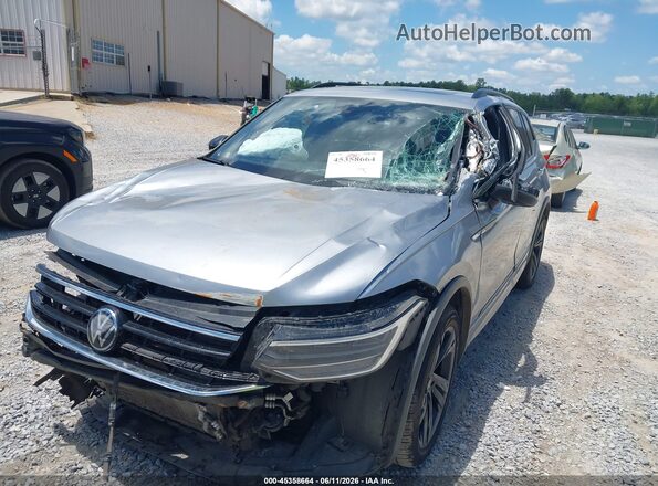 3VVCB7AX9PM127804 2023 VOLKSWAGEN TIGUAN Серебряный Вид спереди