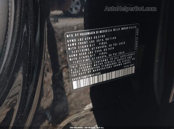 3VVCR7RM0TM091095 2026 VOLKSWAGEN TIGUAN Black Widok komory silnika