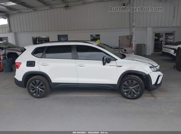 3VVCX7B21PM329105 2023 VOLKSWAGEN TAOS White Widok wnętrza z tyłu