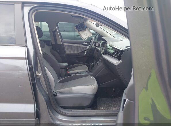 3VVCX7B22NM000460 2022 VOLKSWAGEN TAOS Gray Front interior view