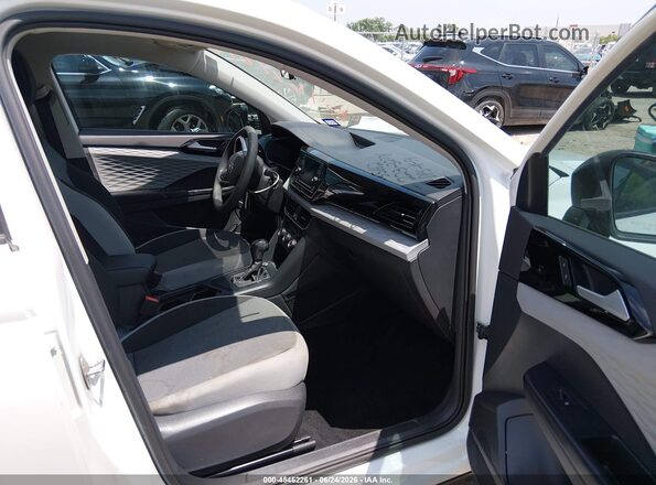 3VVCX7B24NM049398 2022 VOLKSWAGEN TAOS Gray Vista interior delantera