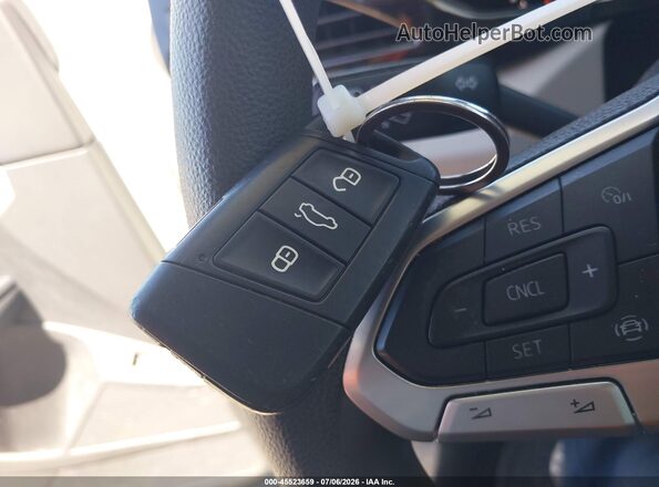3VVCX7B25NM084533 2022 VOLKSWAGEN TAOS White Առջևի վահանակի տեսք